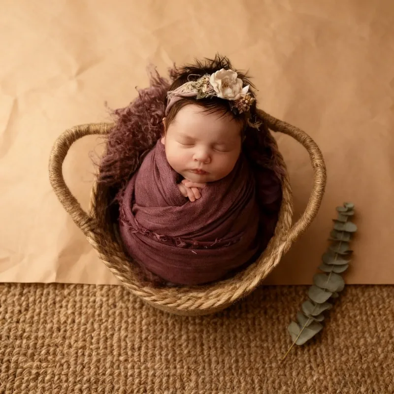 Round Rattan Woven Basket with - огляд і ціна Photography Framing