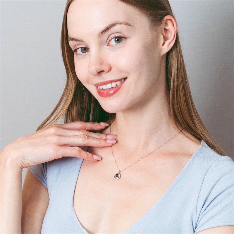 Personalized Picture Projectio - огляд і ціна Photographic Memory